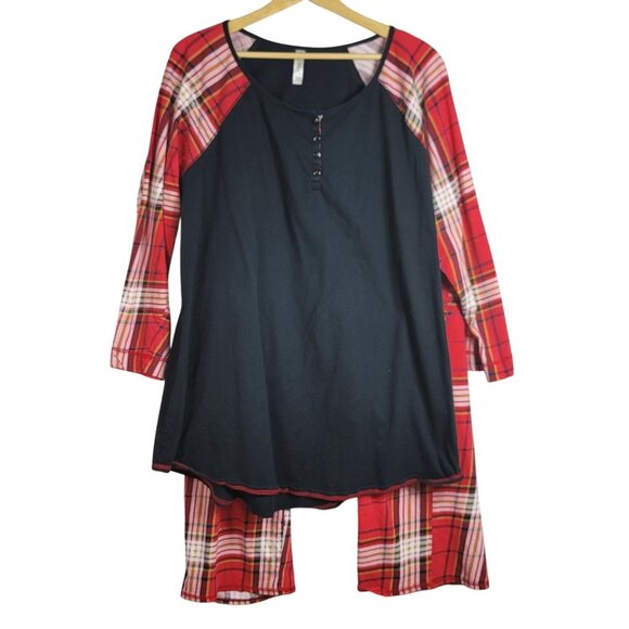 Cacique Plaid Pajamas Red Black SZ 18 20 2 PCS Pants Pullover Long Sleeve Henley - Picture 1 of 12